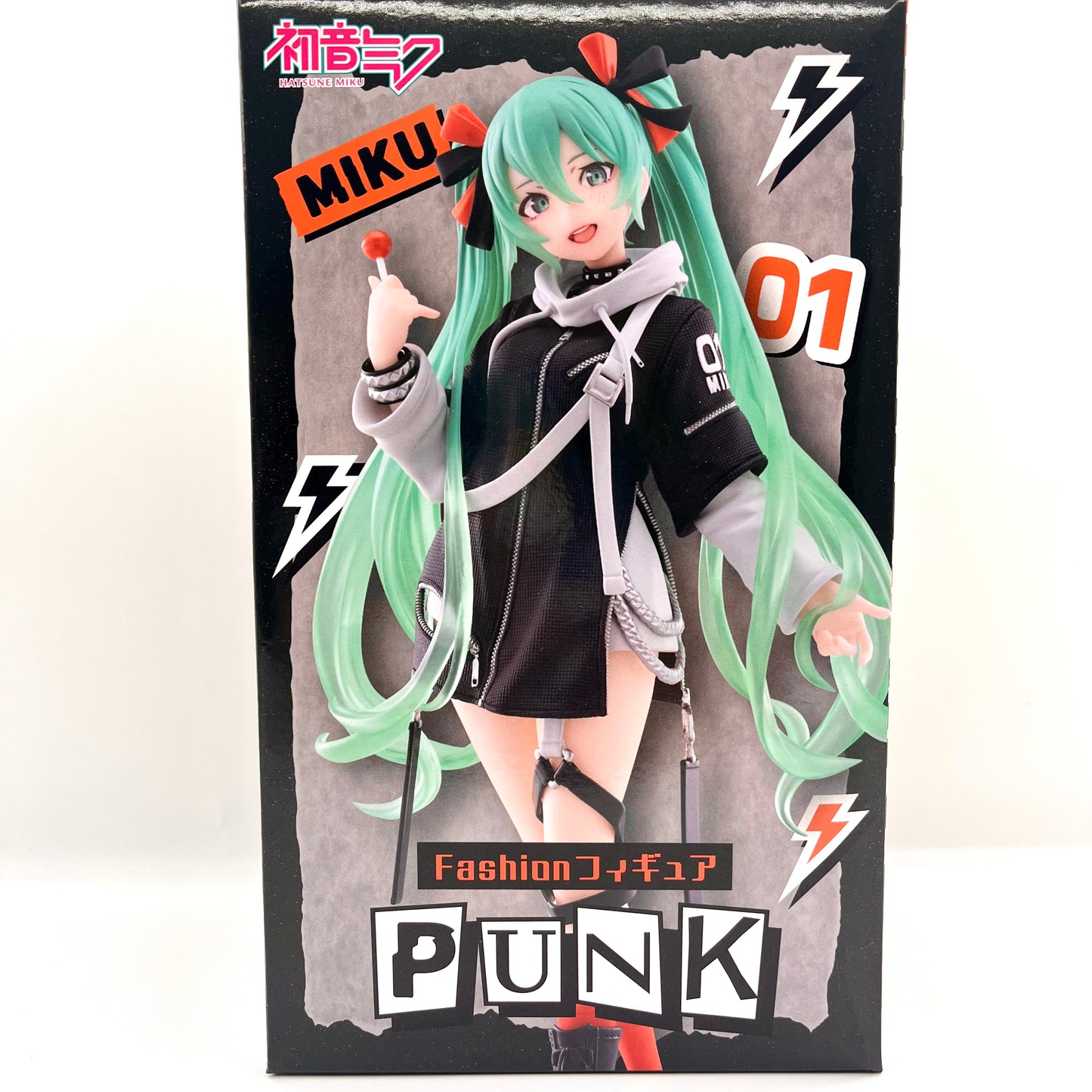 Hatsune Miku Punk Fashion Figure