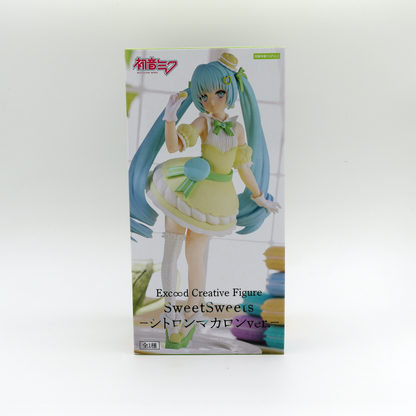 Hatsune Miku Citron Macaron Figure